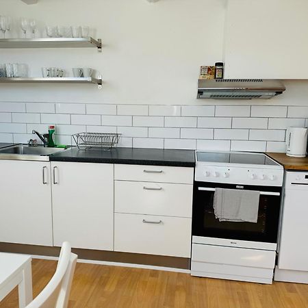 Cozy 2-Room Apartment Århus Esterno foto