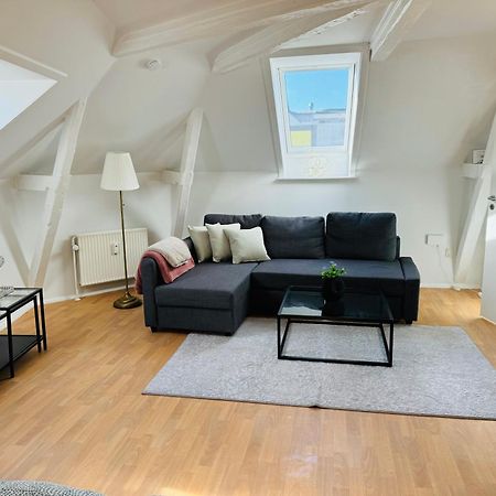 Cozy 2-Room Apartment Århus Esterno foto