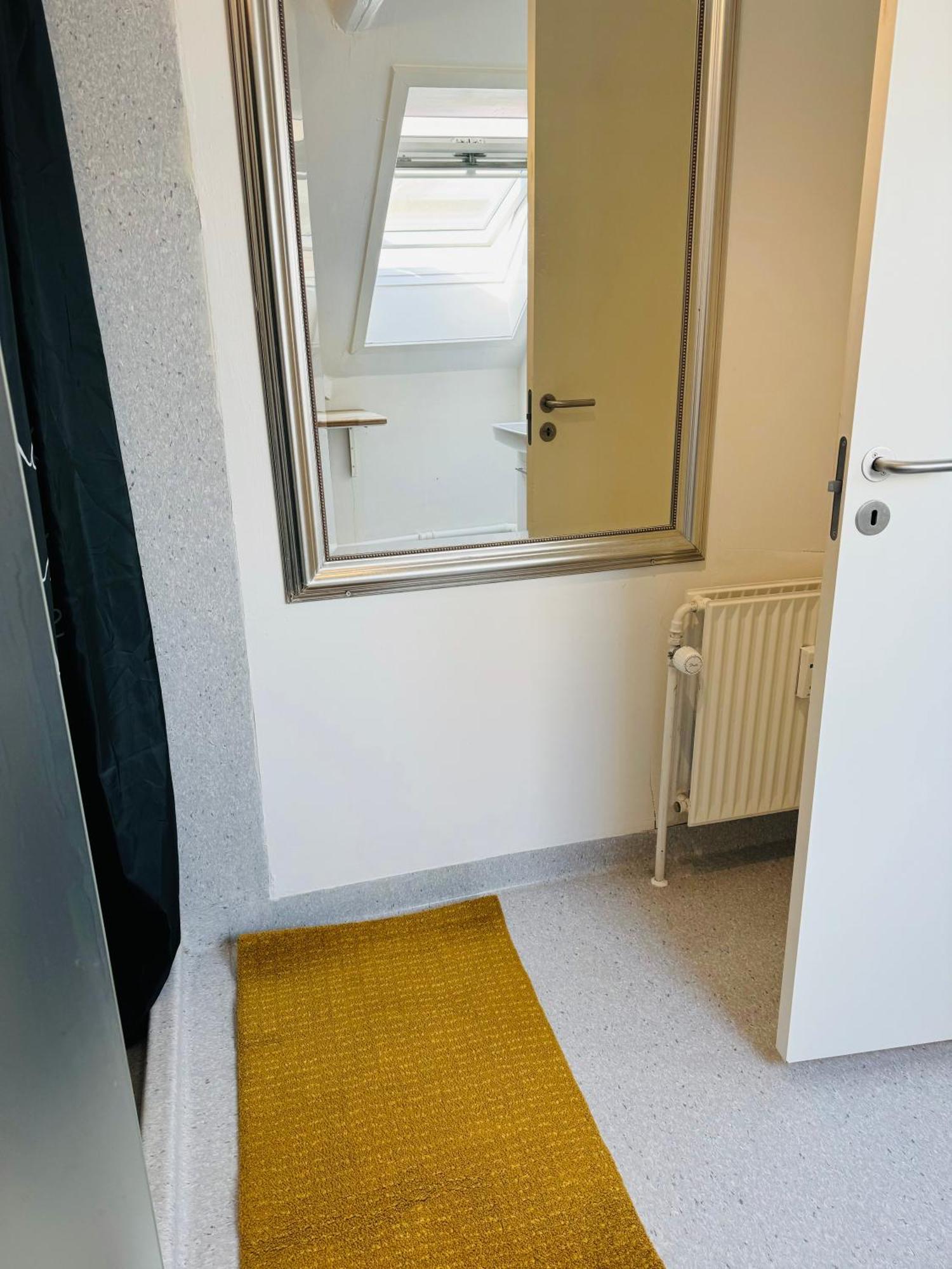 Cozy 2-Room Apartment Århus Esterno foto